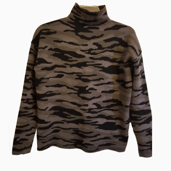 off white mohair moletom com capuz